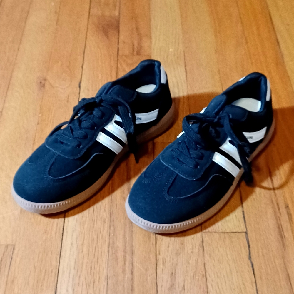 Women  Black & White Sneakers Comfort, Breathabke Fir Walking & Running Size 6.5 - Picture 12 of 12